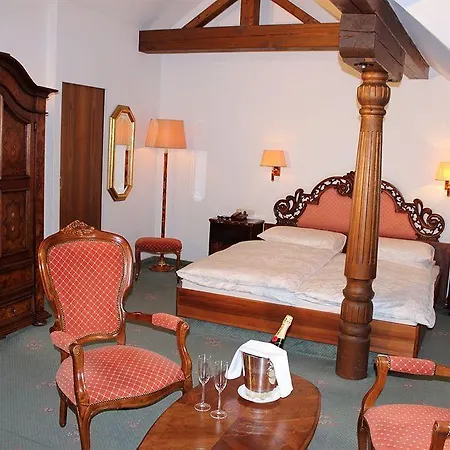 Erika Boutiquehotel Готель Кіцбюель